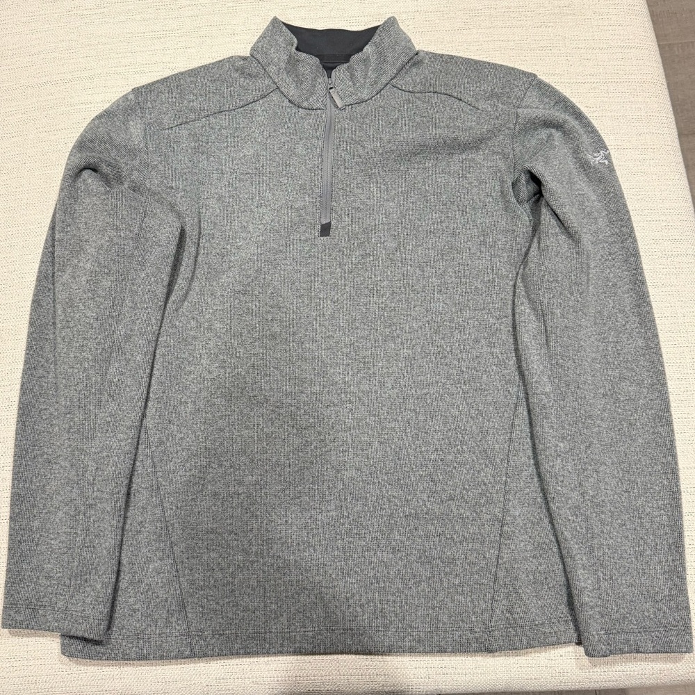 Arc’tyrex mens large quarter zip sweater